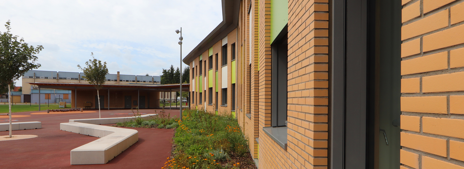 façade briques École élémentaire Plobsheim